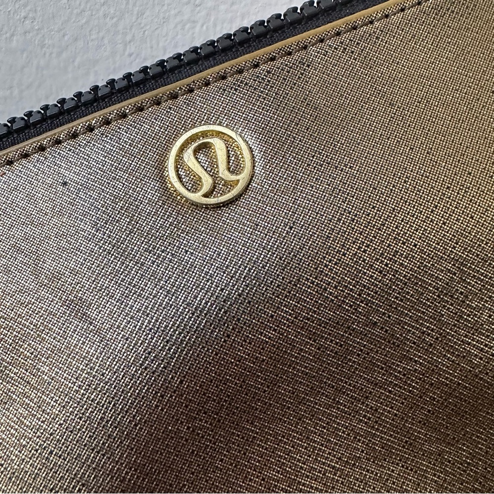 Lululemon Athletica Metallic Gold Goody Bag Wristlet - Picture 4 of 9